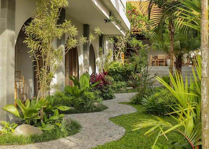 Mahalona Bali Aparthotel 4*